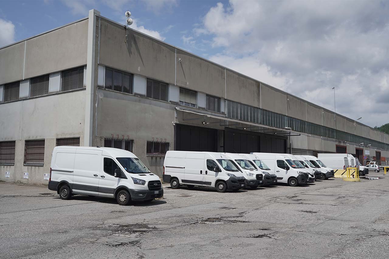immobiliare santa liberata capannoni in affitto